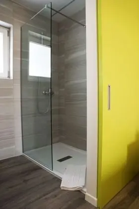 Superior Tek Büyük veya İki Ayrı Yataklı Oda