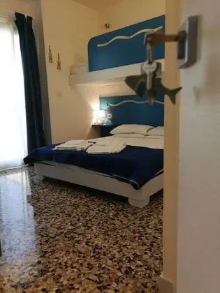 Traditional Üç Kişilik Oda