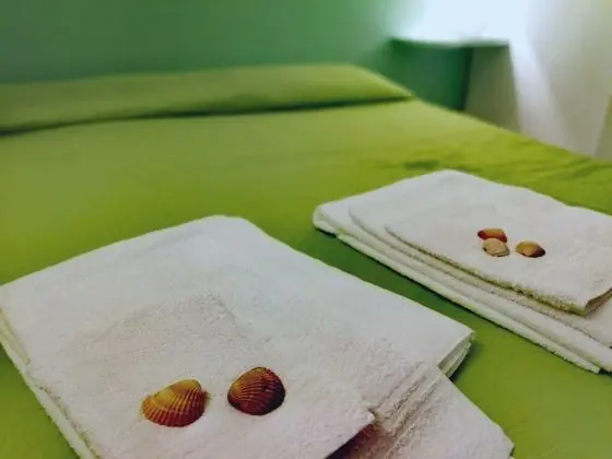 Traditional Üç Kişilik Oda