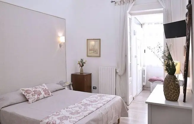 Tek Büyük veya İki Ayrı Yataklı Oda, Sigara İçilmez (Poseidone)