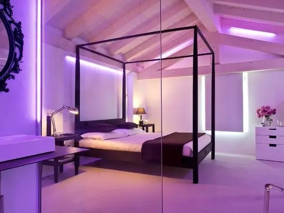 Comfort Dört Kişilik Oda, Avlu Manzaralı (Camera Peonia)