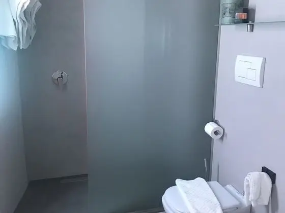 Comfort Dört Kişilik Oda, Avlu Manzaralı (Camera Peonia)