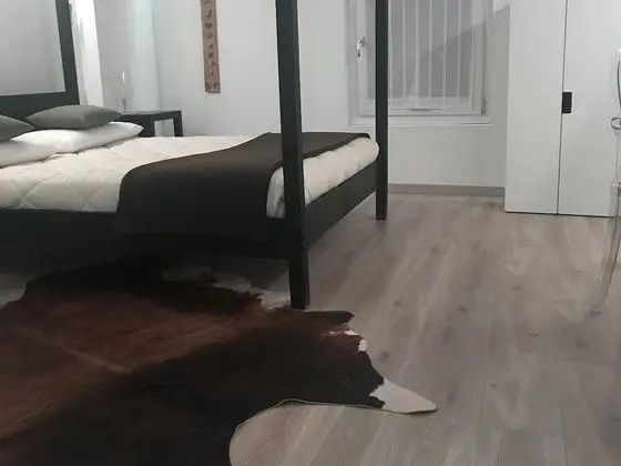 Comfort Dört Kişilik Oda, Avlu Manzaralı (Camera Peonia)