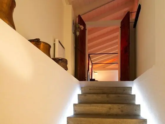 Comfort Dört Kişilik Oda, Avlu Manzaralı (Camera Peonia)