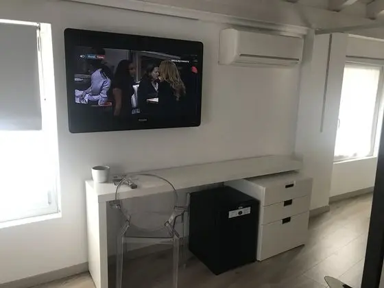 Comfort Dört Kişilik Oda, Avlu Manzaralı (Camera Peonia)