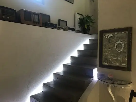 Comfort Dört Kişilik Oda, Avlu Manzaralı (Camera Peonia)
