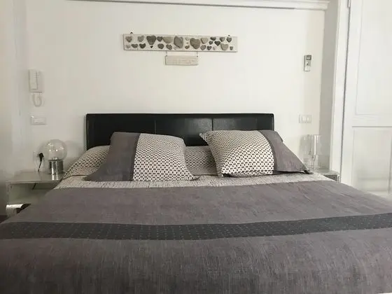 Standard Dört Kişilik Oda, Avlu Manzaralı (Camera Rosa)
