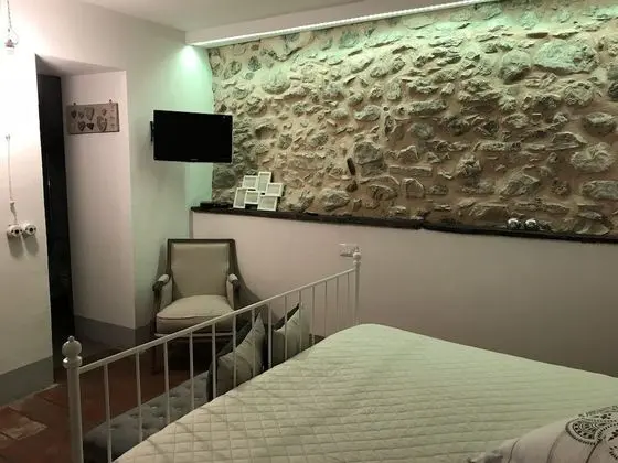 Standard Tek Büyük Yataklı Oda, Avlu Manzaralı (Camera Margherita)