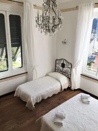 Family Oda, Bahçe Manzaralı