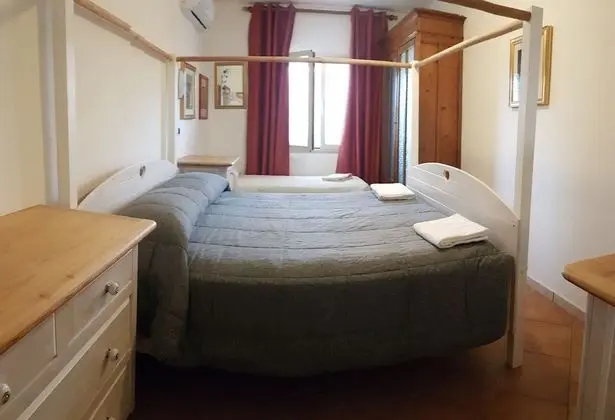 Standard Üç Kişilik Oda, Banyolu/Duşlu, Bahçeli