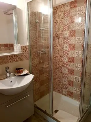 Deluxe Dört Kişilik Oda, 1 Yatak Odası, Özel Banyo, Bahçe Manzaralı