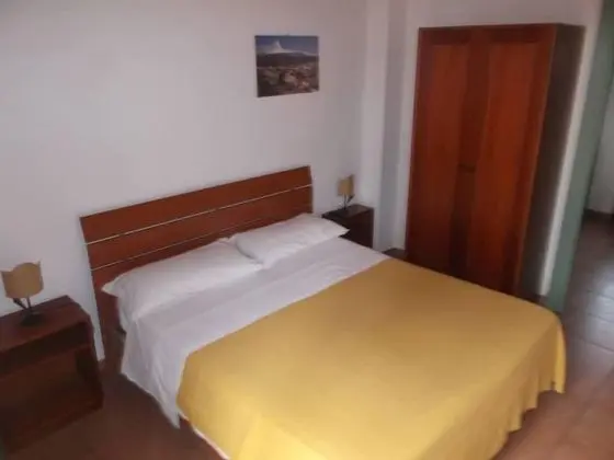 Comfort Tek Büyük Yataklı Oda