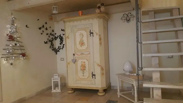 Üç Kişilik Oda