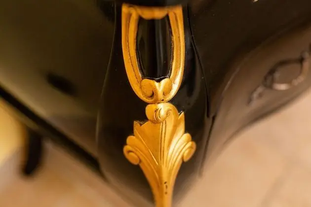 Classic Tek Büyük Yataklı Oda