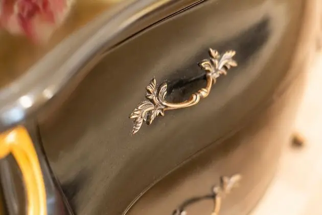 Classic Tek Büyük Yataklı Oda