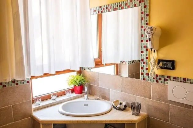 Classic Tek Büyük Yataklı Oda