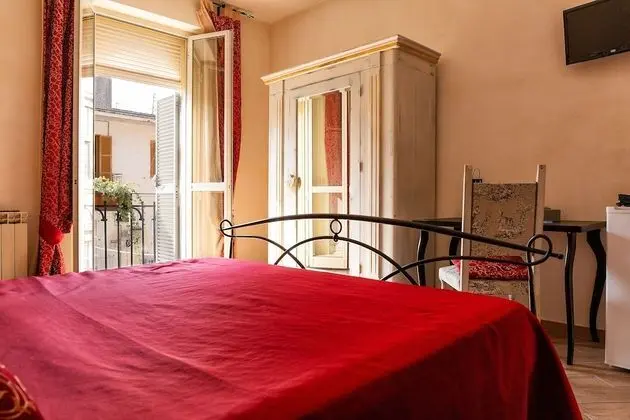 Comfort Tek Büyük Yataklı Oda