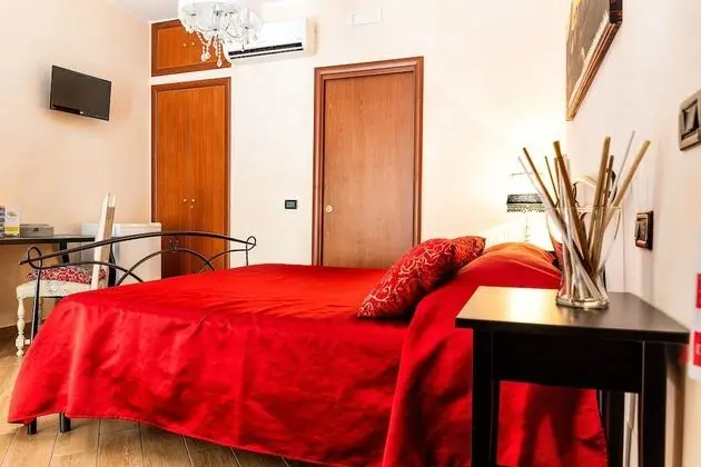 Comfort Tek Büyük Yataklı Oda