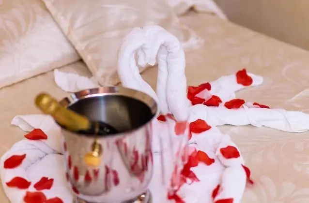 Economy Tek Büyük Yataklı Oda