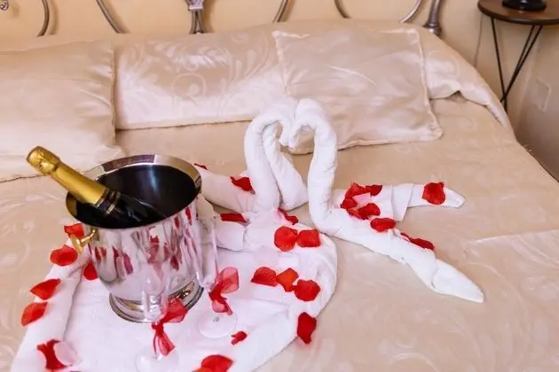 Economy Tek Büyük Yataklı Oda