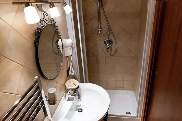 Economy Tek Büyük Yataklı Oda