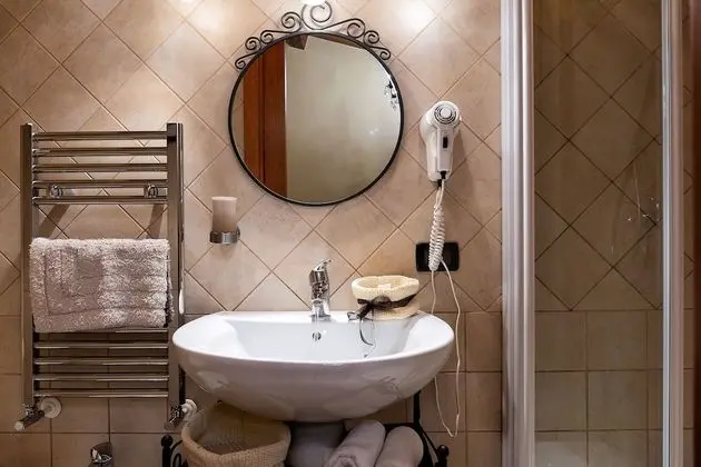 Economy Tek Büyük Yataklı Oda