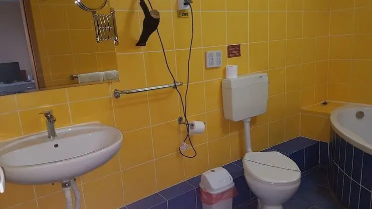Deluxe Üç Kişilik Oda