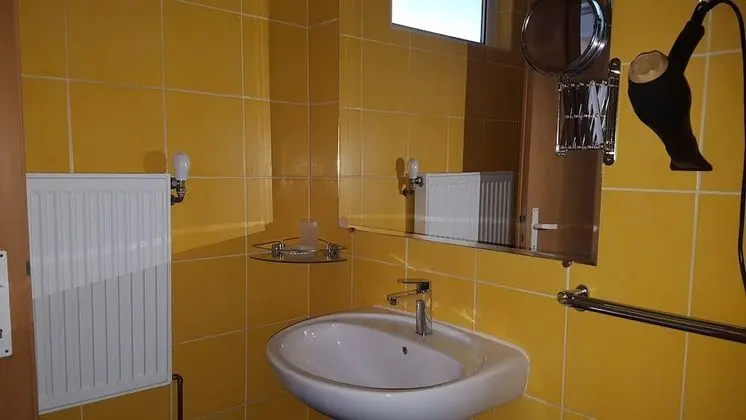 Deluxe Üç Kişilik Oda