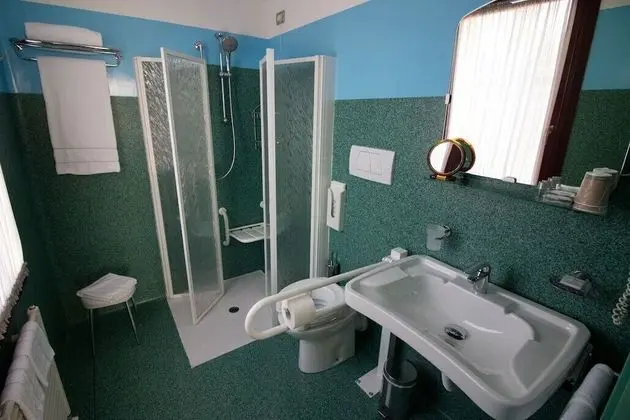 Tek Büyük veya İki Ayrı Yataklı Oda