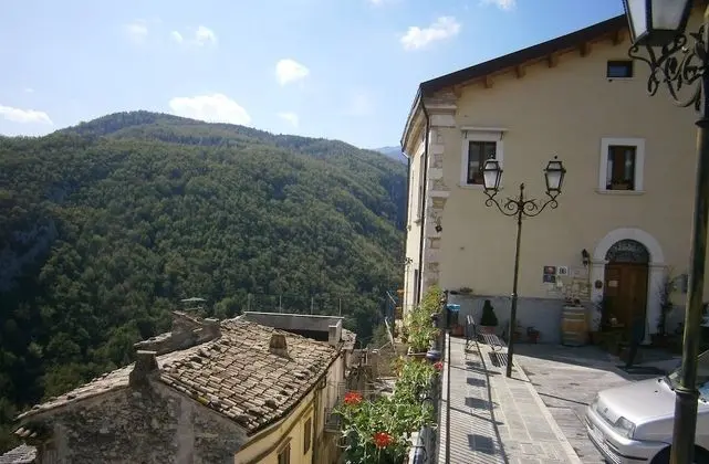 Tek Büyük Yataklı Oda, Vadi Manzaralı