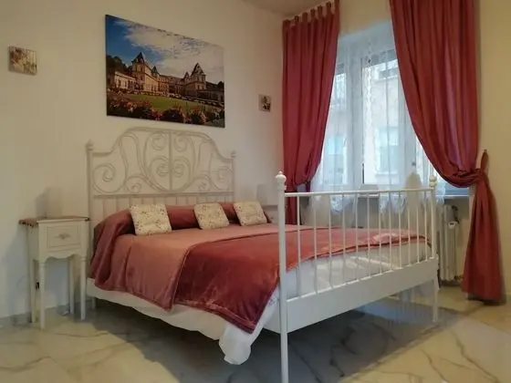 Üç Kişilik Oda