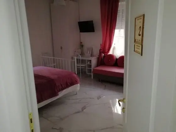 Üç Kişilik Oda