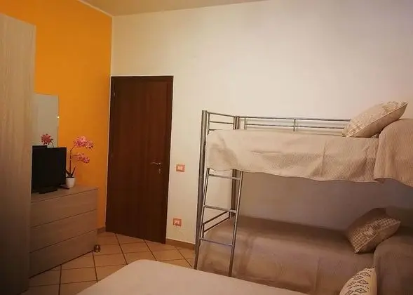 Standard Dört Kişilik Oda, Ortak Banyo