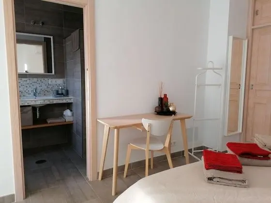 Deluxe Tek Büyük Yataklı Oda, 1 Büyük (Queen) Boy Yatak, Sigara İçilmez, Deniz Manzaralı