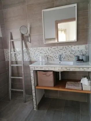 Deluxe Tek Büyük Yataklı Oda, 1 Büyük (Queen) Boy Yatak, Sigara İçilmez, Deniz Manzaralı