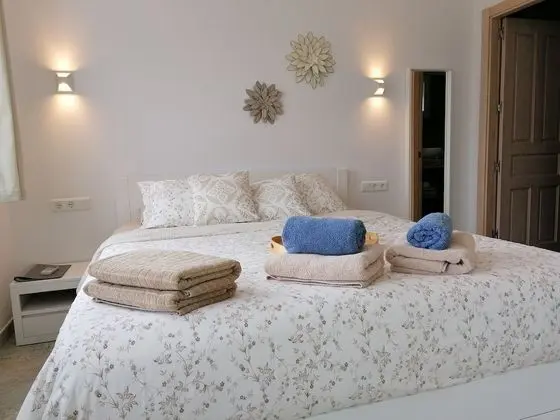 Family Oda, 1 Büyük (Queen) Boy Yatak ve Çekyat, Sigara İçilmez, Deniz Manzaralı