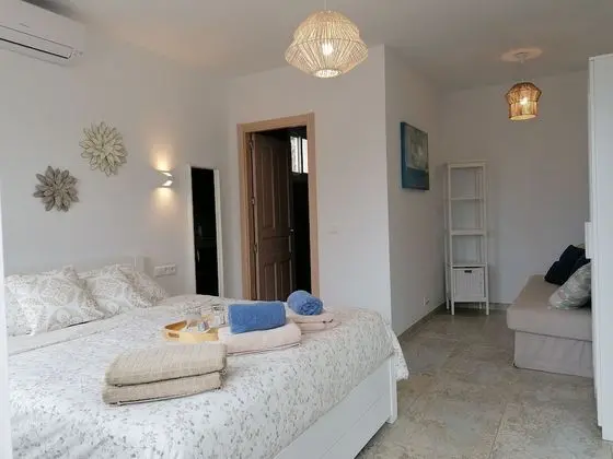 Family Oda, 1 Büyük (Queen) Boy Yatak ve Çekyat, Sigara İçilmez, Deniz Manzaralı