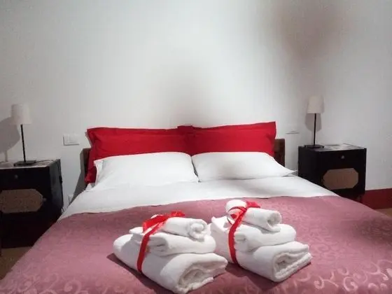 Traditional Tek Büyük veya İki Ayrı Yataklı Oda