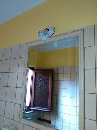 Tek Büyük Yataklı Oda (Private External Bathroom)
