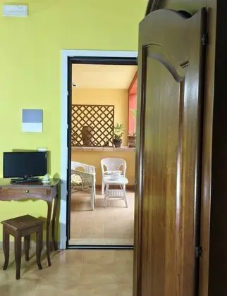 Tek Büyük Yataklı Oda (Gialla)