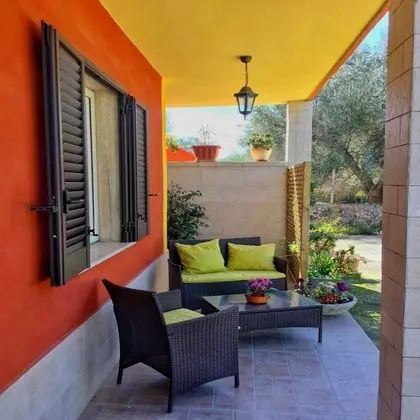 Tek Büyük Yataklı Oda (Gialla)