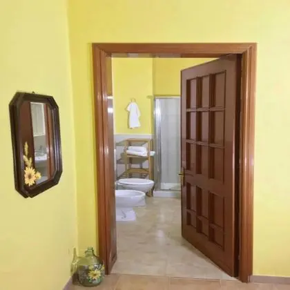 Tek Büyük Yataklı Oda (Gialla)