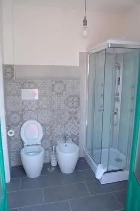 Üç Kişilik Oda, Balkon