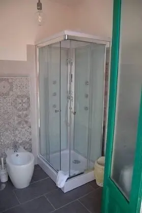 Üç Kişilik Oda, Balkon