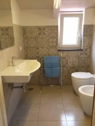 Üç Kişilik Oda, Balkon