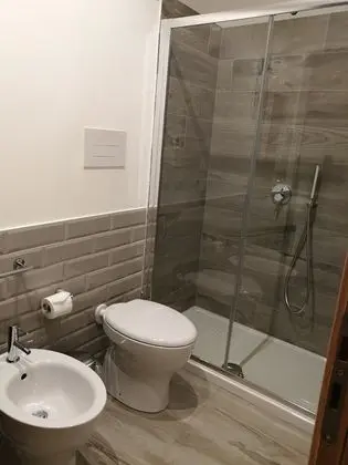 Deluxe Tek Büyük Yataklı Oda, 1 Yatak Odası, Banyolu/Duşlu