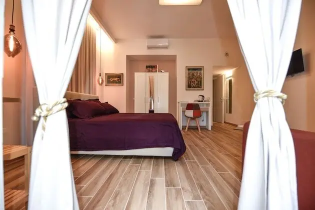 Deluxe Tek Büyük Yataklı Oda, 1 Büyük (Queen) Boy Yatak ve Çekyat, Balkon, Şehir Manzaralı