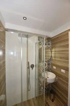 Deluxe Tek Büyük Yataklı Oda, 1 Büyük (Queen) Boy Yatak ve Çekyat, Balkon, Şehir Manzaralı