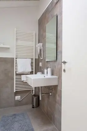 Tek Büyük veya İki Ayrı Yataklı Oda
