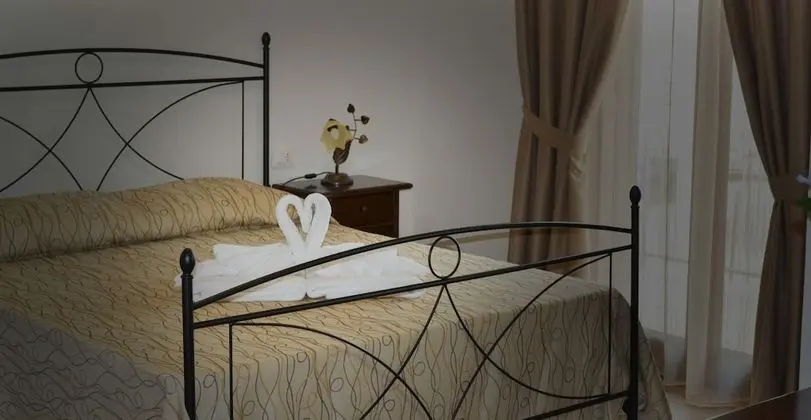 Classic Üç Kişilik Oda